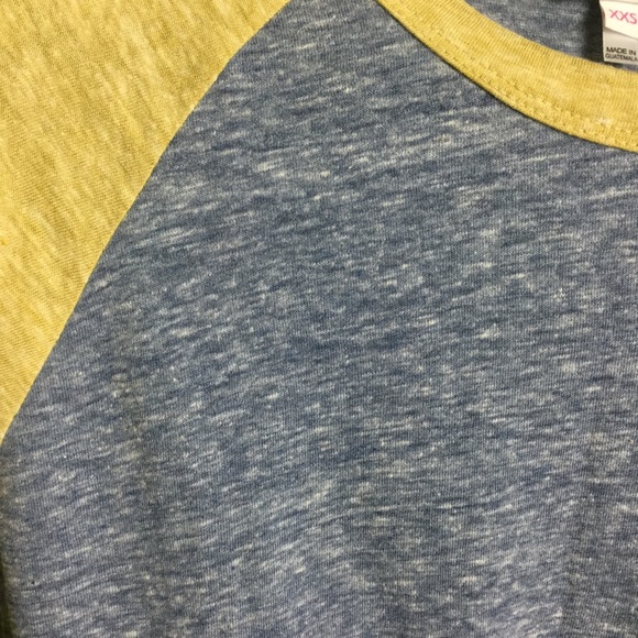 🌈 LuLaRoe NWOT Gold & Gray Randy Tee 🌈 - Picture 3 of 6